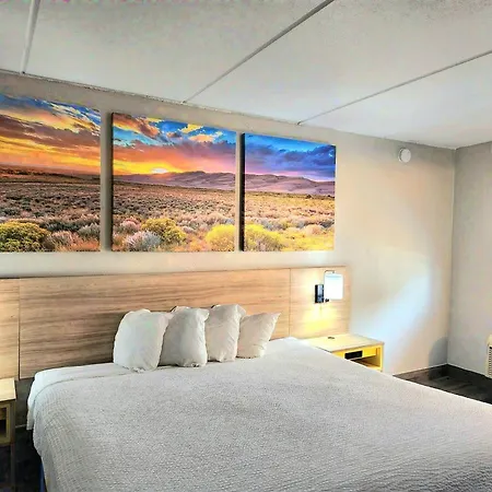Days Inn By Wyndham Houston-2
